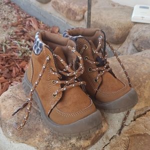 Oshkosh toddler boots